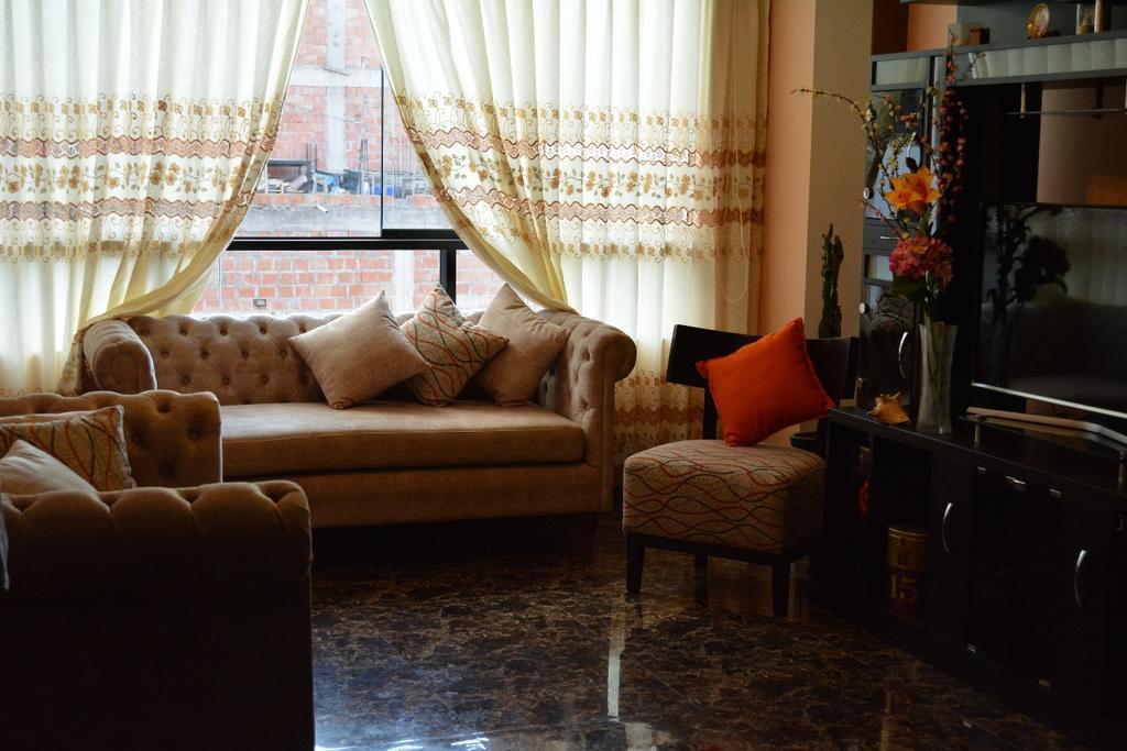 Comodo Y Seguro Homestay Куско Екстер'єр фото