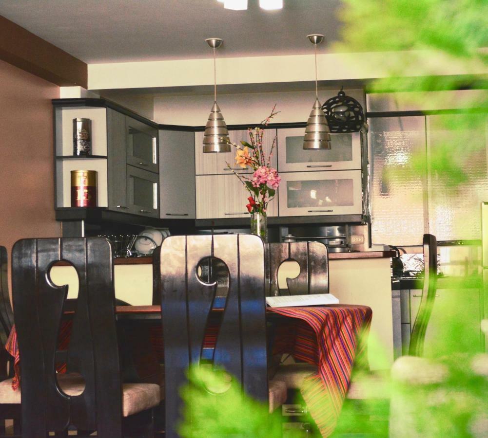 Comodo Y Seguro Homestay Куско Екстер'єр фото